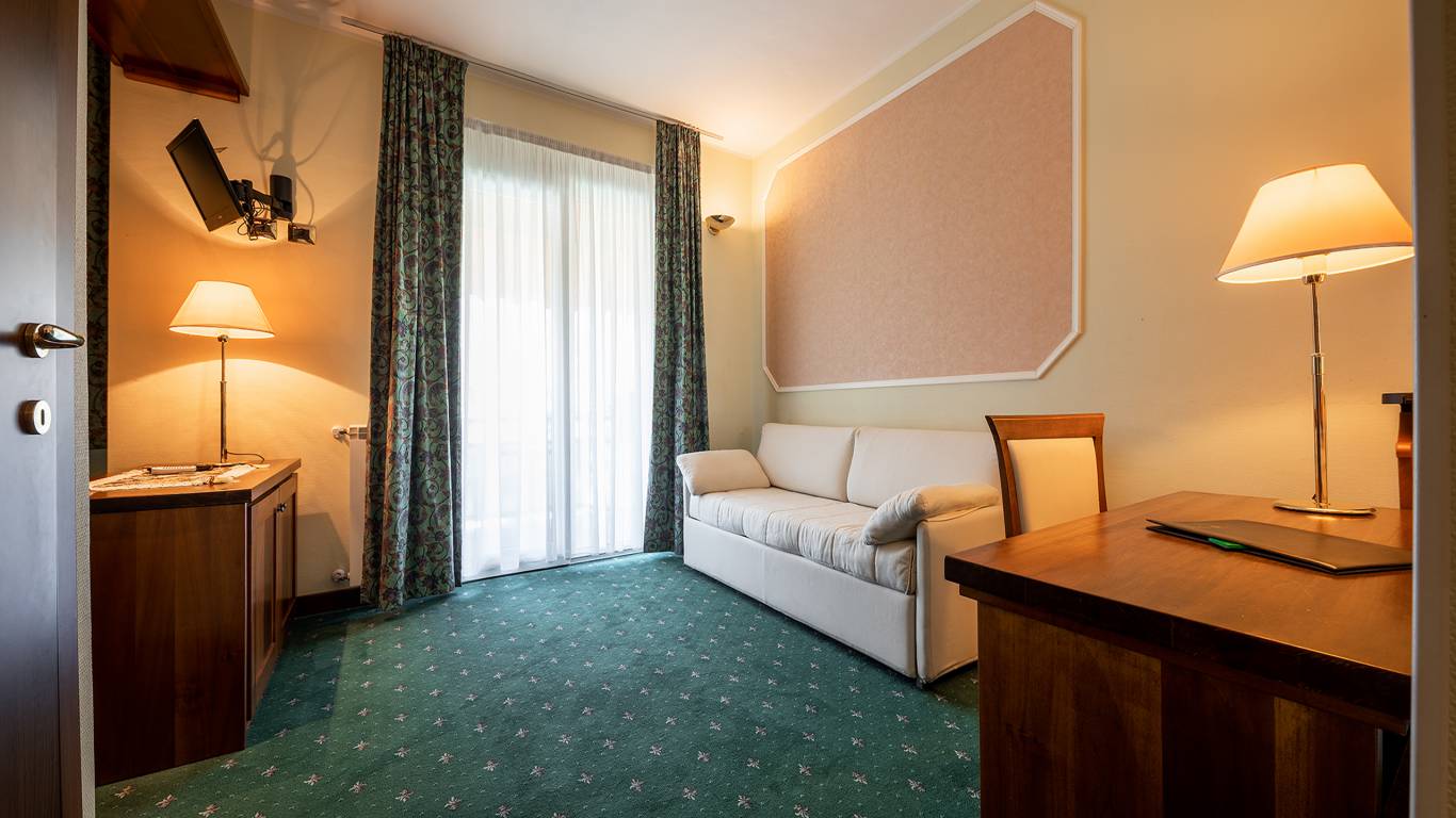 Hotel-Elena-Saint-Vincent-chambre-family-I4A6680